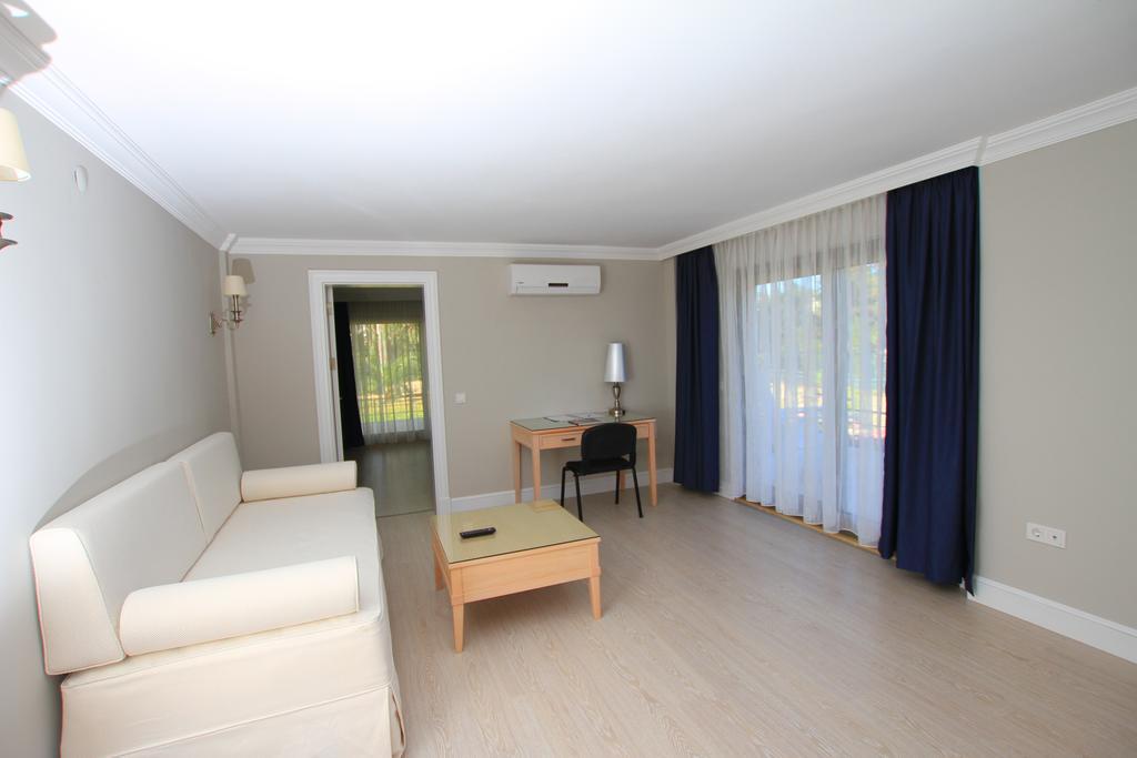 Palm Bay Beach Hotel Emecik 外观 照片