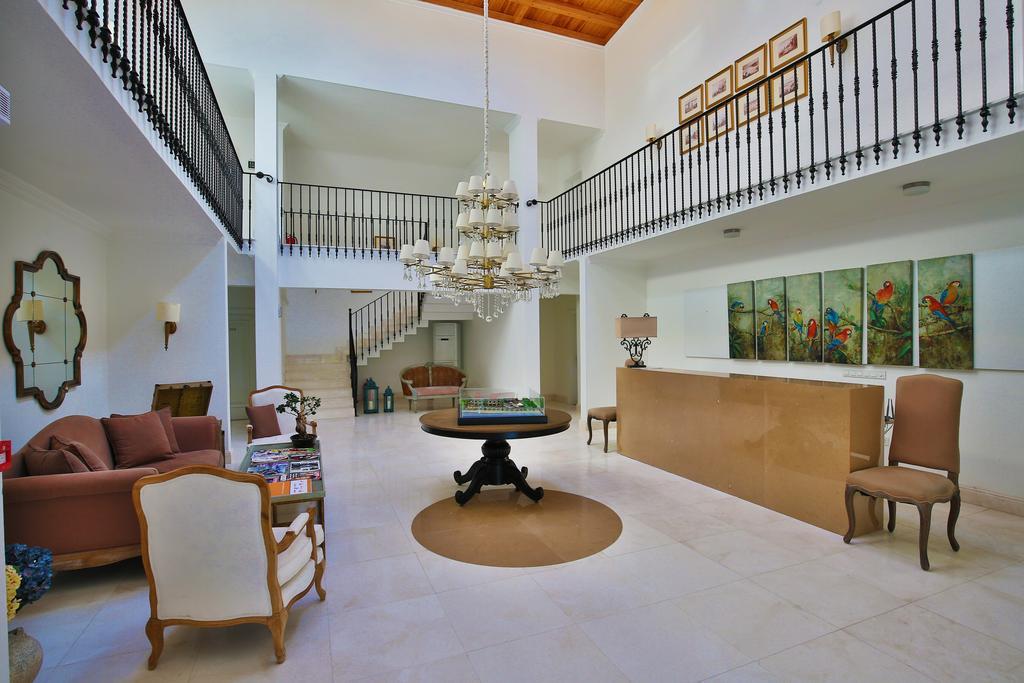 Palm Bay Beach Hotel Emecik 外观 照片